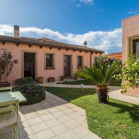 Villa Casa Di Giulietta Càbras Exterior foto